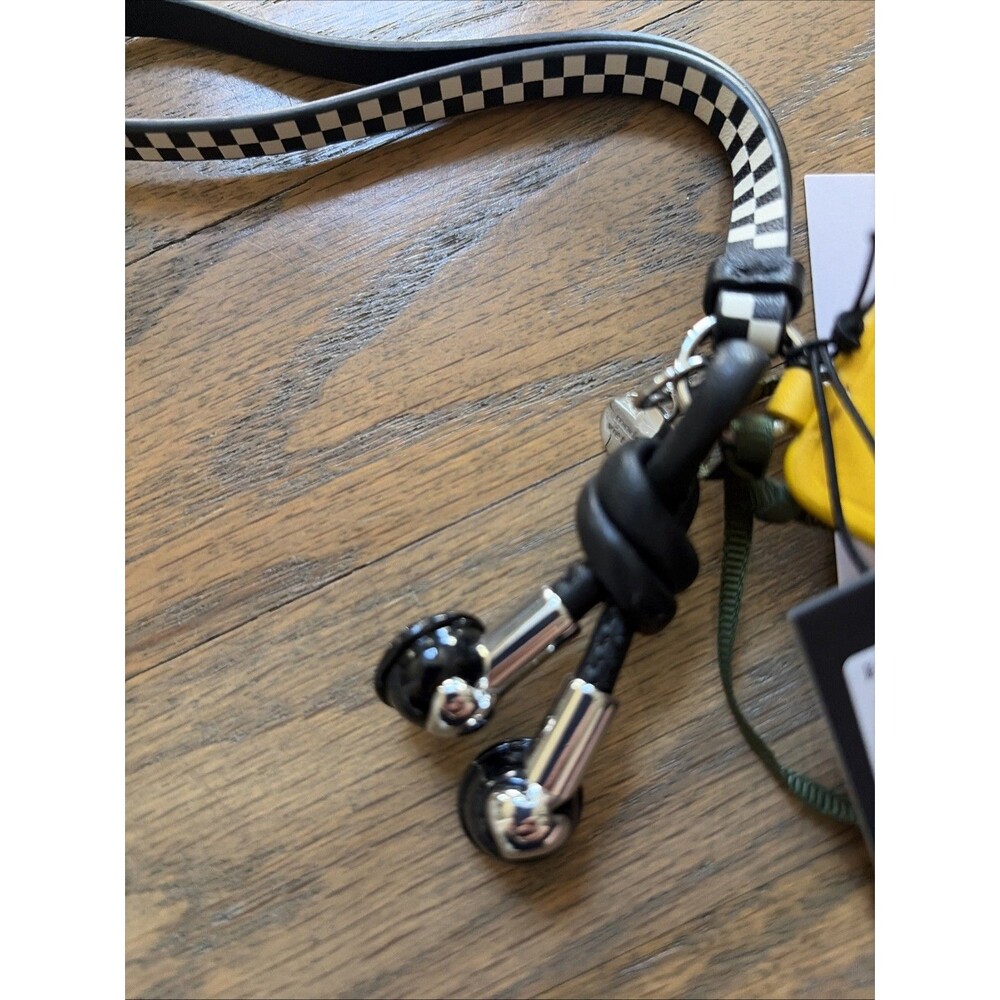 Kate Spade new york Charmed NYC Metro Card Bag Charm Fob Earbuds Key Leash NWT - Picture 5 of 5